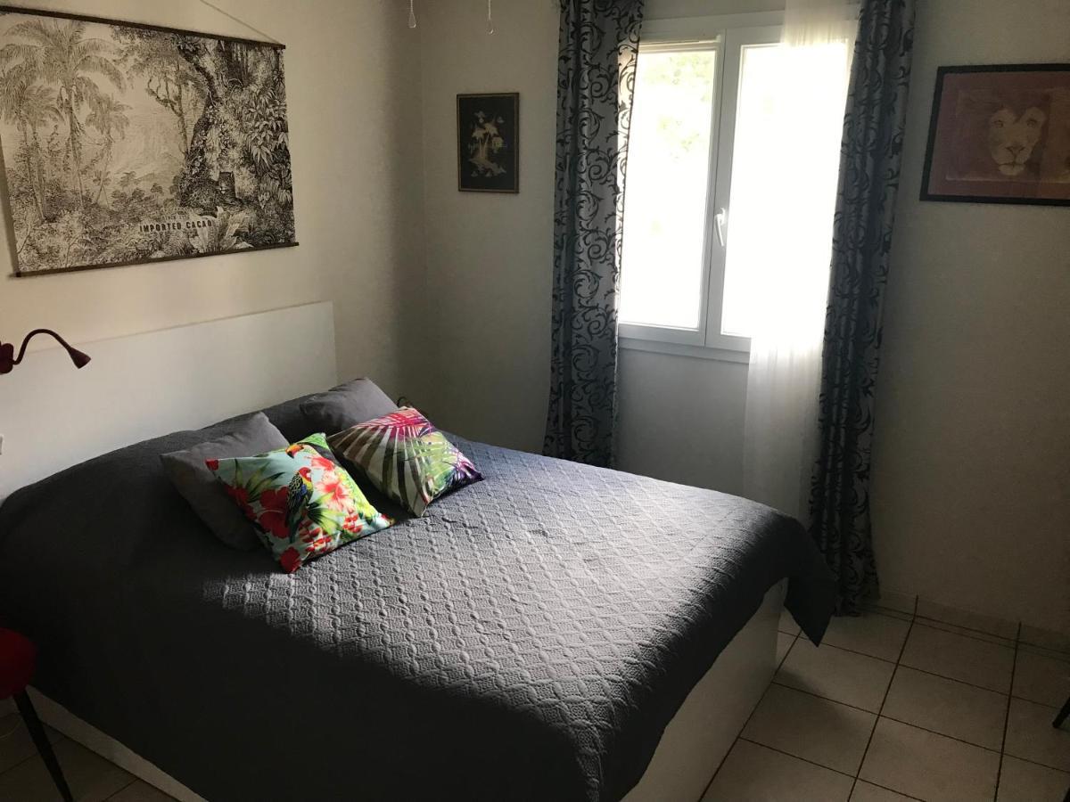 Chambre Du Merle Illats 外观 照片
